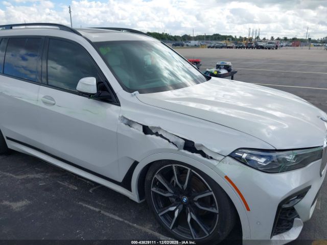 2022 BMW X7 5UXCW2C04N9K12744 Photo 5