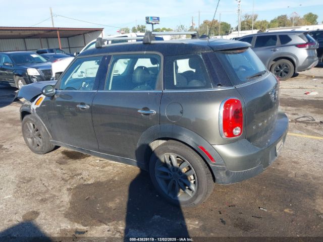 2014 MINI COUNTRYMAN WMWZB3C57EWR36645 Photo 2