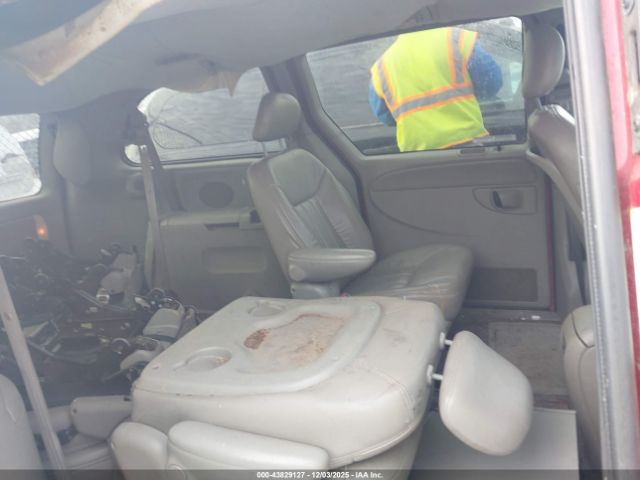 2001 CHRYSLER TOWN & COUNTRY 2C4GP54LX1R232155 Photo 7