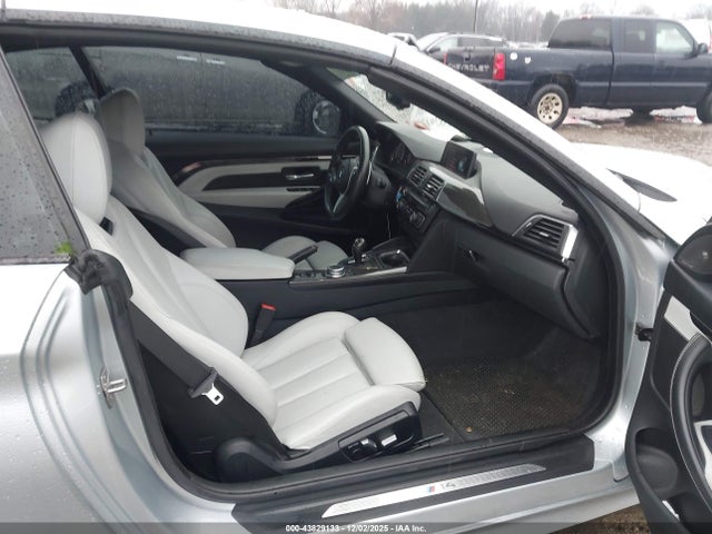 2016 BMW M4 WBS3U9C57GP969124 Photo 4