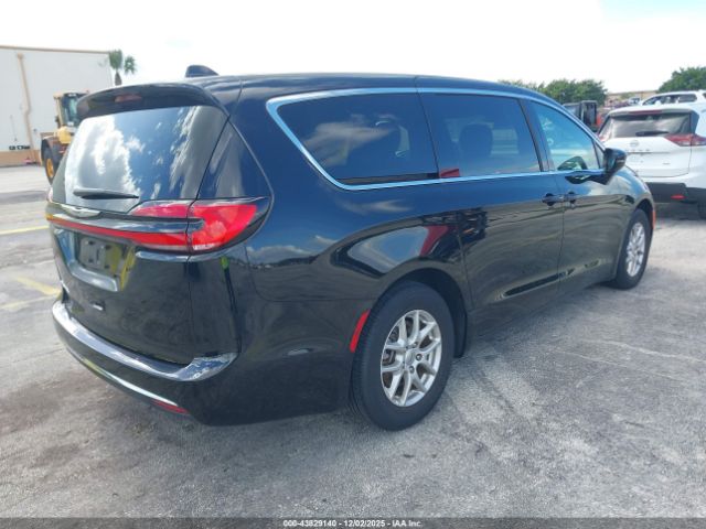 2025 CHRYSLER PACIFICA 2C4RC1BG2SR530736 Photo 3