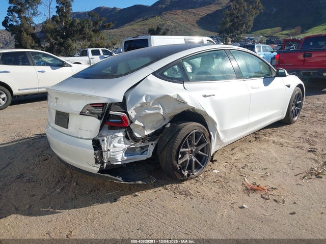 2022 TESLA MODEL 3 5YJ3E1EB1NF114919 Photo 3