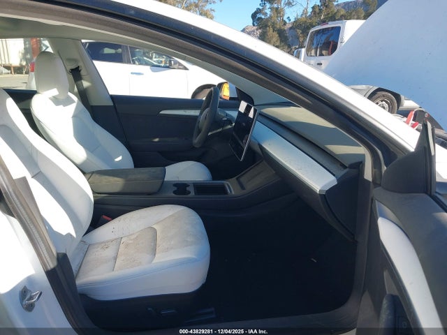 2022 TESLA MODEL 3 5YJ3E1EB1NF114919 Photo 4