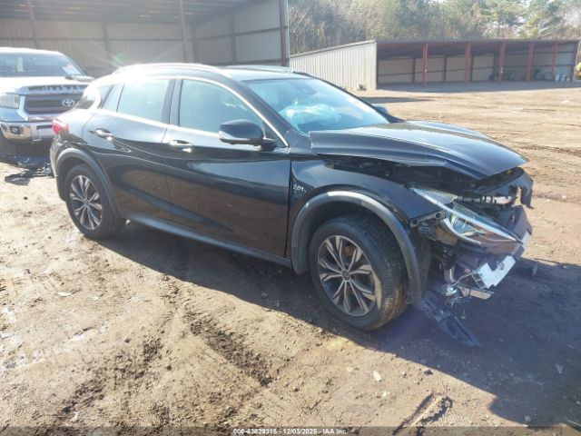 2017 INFINITI QX30 SJKCH5CR8HA036065