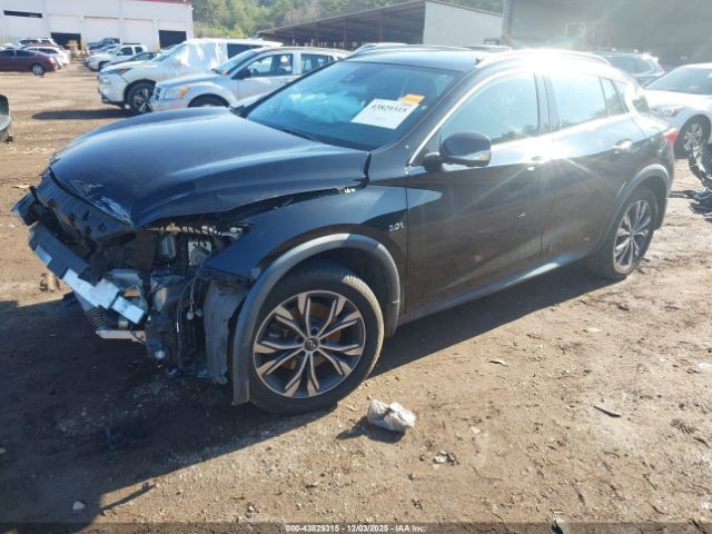 2017 INFINITI QX30 SJKCH5CR8HA036065 Photo 1