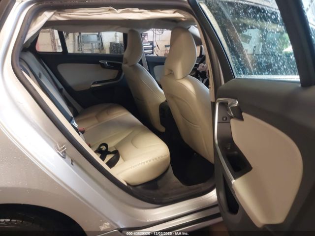 2016 VOLVO V60 YV140MEK2G1314136 Photo 7