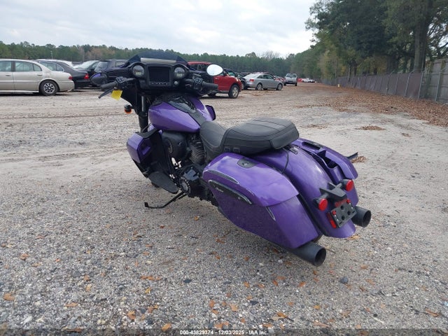 2023 INDIAN MOTORCYCLE CO. ROADMASTER 56KTKDBB7P3421388 Photo 2