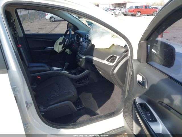 2019 DODGE JOURNEY 3C4PDCBBXKT872341 Photo 4