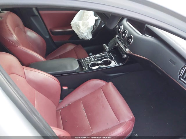 Продаж на аукціоні авто 2022 Kia Stinger Gt-line, vin: KNAE35LD2N6118271, номер лоту: 43829438