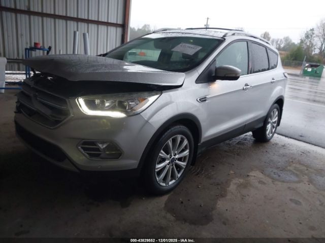 2017 FORD ESCAPE 1FMCU0J95HUC06560 Photo 1