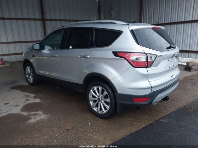 2017 FORD ESCAPE 1FMCU0J95HUC06560 Photo 2