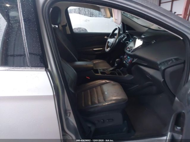 2017 FORD ESCAPE 1FMCU0J95HUC06560 Photo 4