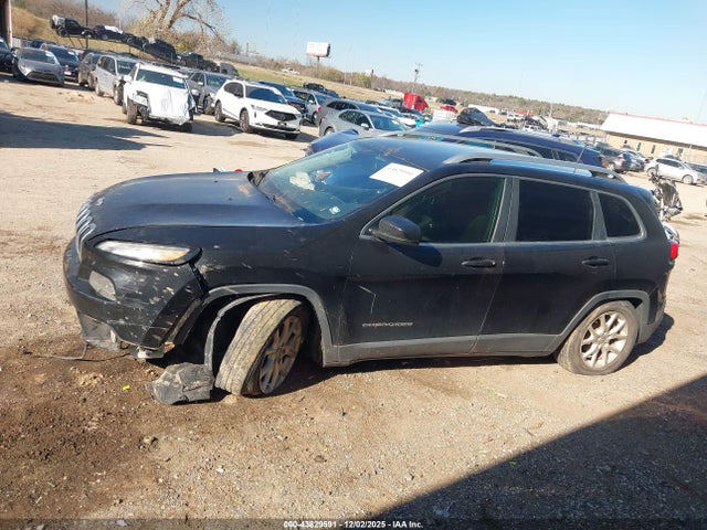 2016 Jeep Cherokee Latitude მანქანა იყიდება აუქციონზე, vin: 1C4PJLCB0GW293755, აუქციონის ნომერი: 43829591
