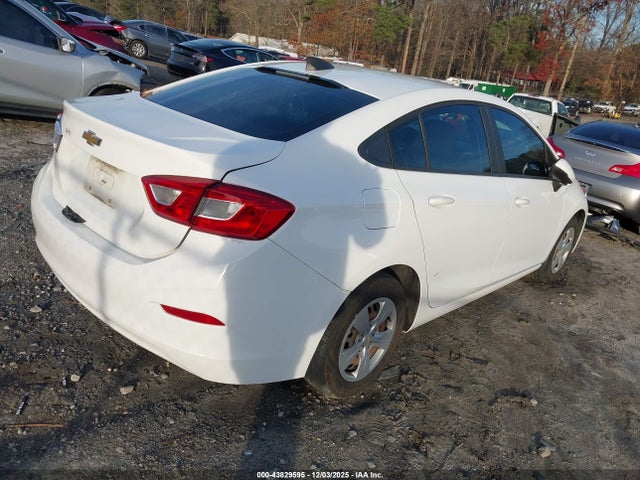 Продажа на аукционе авто 2018 Chevrolet Cruze Ls Auto, vin: 1G1BC5SM9J7217402, номер лота: 43829595