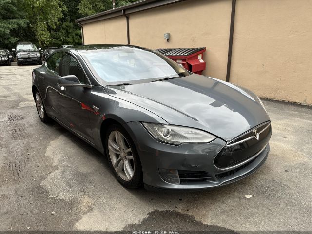 2013 TESLA MODEL S 5YJSA1AC6DFP10886