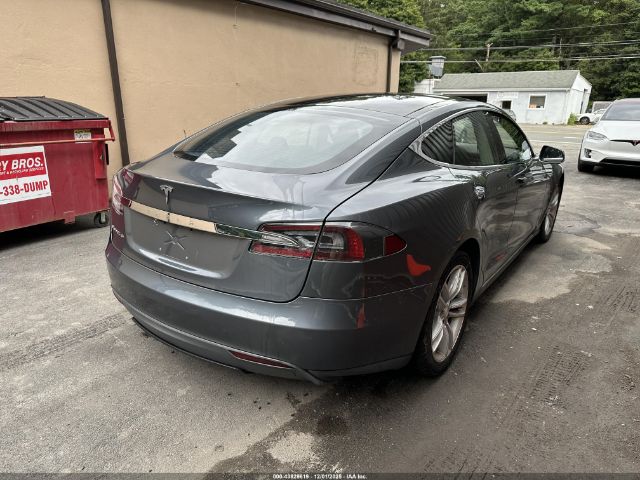 2013 TESLA MODEL S 5YJSA1AC6DFP10886 Photo 3