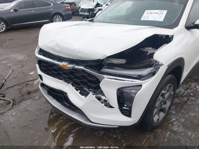 2025 CHEVROLET TRAX KL77LHEP4SC064700 Photo 5