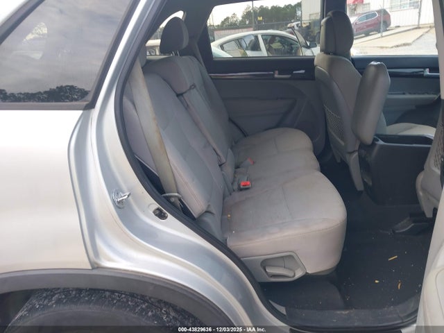 KIA Sorento Lx V6 2015 5XYKT4A79FG595663 Image 8