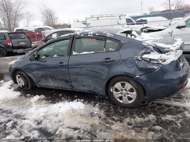 43829659 :رقم المزاد ، KNAFX4A60F5435089 vin ، 2015 Kia Forte Lx مزاد بيع