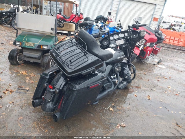 2018 HARLEY-DAVIDSON FLHXS 1HD1KRC10JB686049 Photo 3