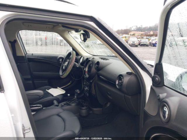 2014 MINI COUNTRYMAN WMWZC5C58EWP36902 Photo 4