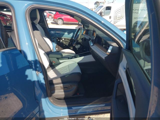 2025 VOLKSWAGEN TIGUAN 3VVLR7RM8SM059302 Photo 4