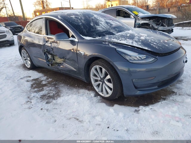 2019 TESLA MODEL 3 5YJ3E1EB1KF389038 Photo 0