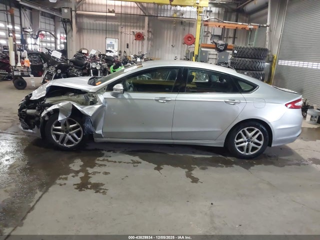 3FA6P0H76FR248999 Ford FUSION SE