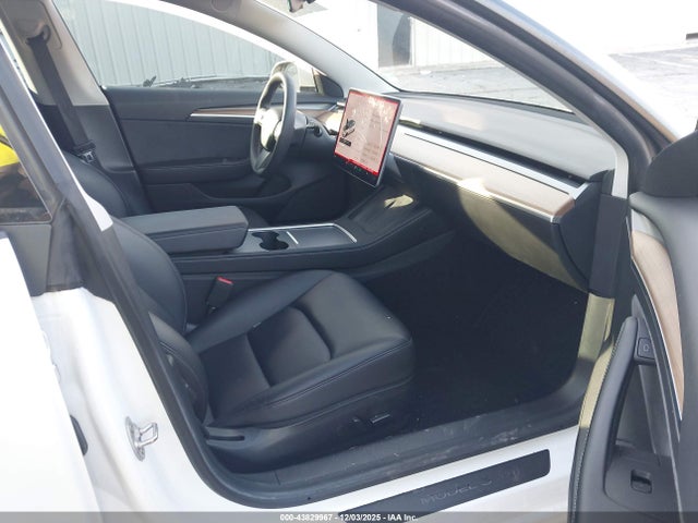 2021 TESLA MODEL 3 5YJ3E1EC5MF050021 Photo 4