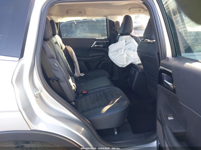 2023 MITSUBISHI OUTLANDER JA4J3UA89PZ020089 Photo 7