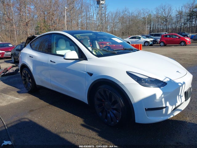 2021 TESLA MODEL Y 5YJYGDEF9MF178483 Photo 0