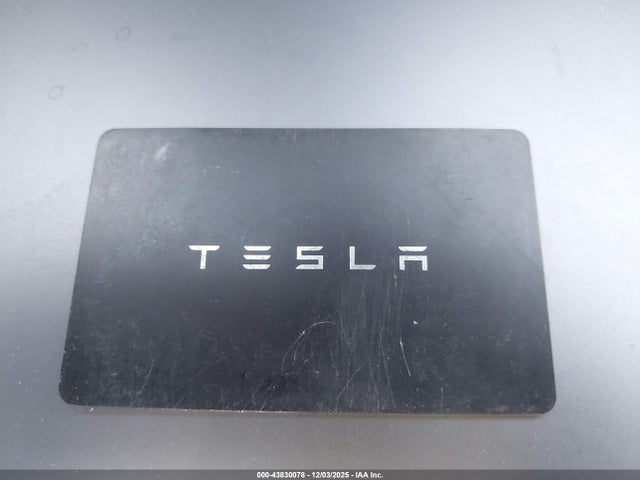 2021 TESLA MODEL Y 5YJYGDEF9MF178483 Photo 10