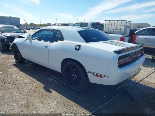 2018 DODGE CHALLENGER 2C3CDZAG9JH199827 Photo 2