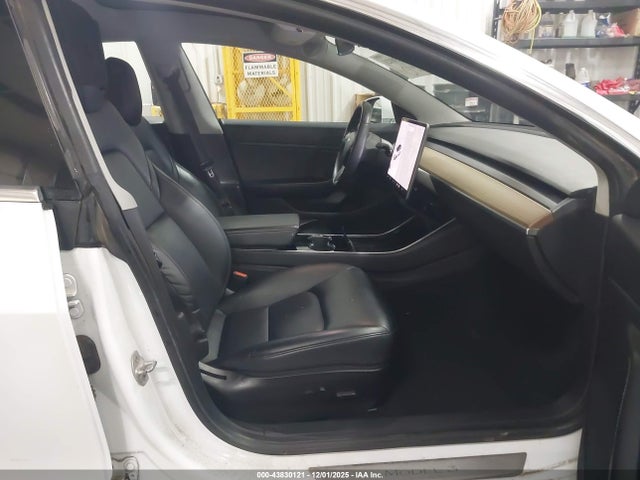 2020 TESLA MODEL 3 5YJ3E1EB1LF618738 Photo 4