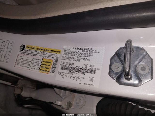 2020 LINCOLN MKZ 3LN6L5A92LR616343 Photo 8