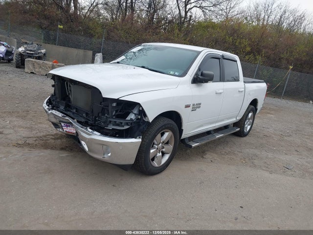 1C6RR7LT0KS598147 RAM 1500 Classic Big Horn 4x4 5&#039;7 Box