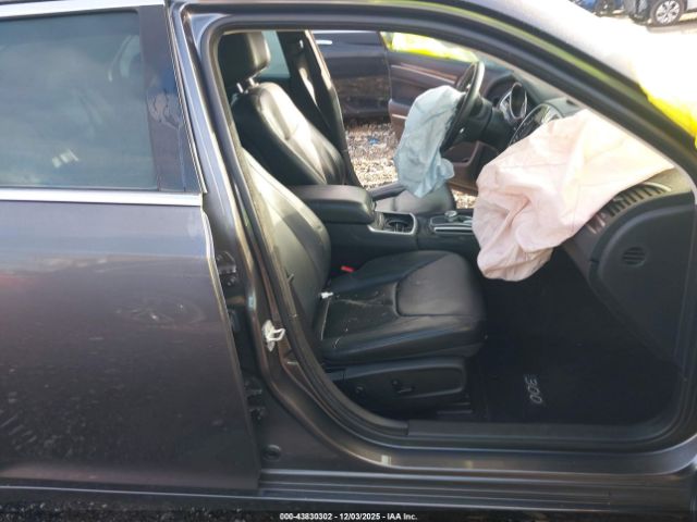 2015 CHRYSLER 300 2C3CCAAGXFH876878 Photo 4