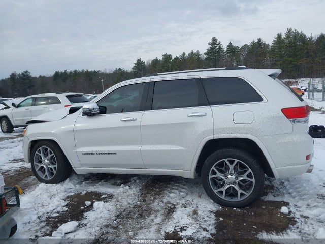 1C4RJFCT1MC564628 Jeep Grand Cherokee Overland 4x4