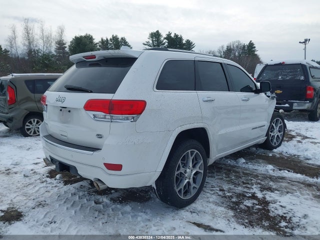 1C4RJFCT1MC564628 Jeep Grand Cherokee Overland 4x4