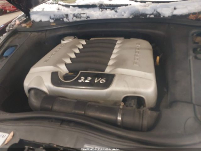 2005 PORSCHE CAYENNE WP1AA29P35LA23693 Photo 9