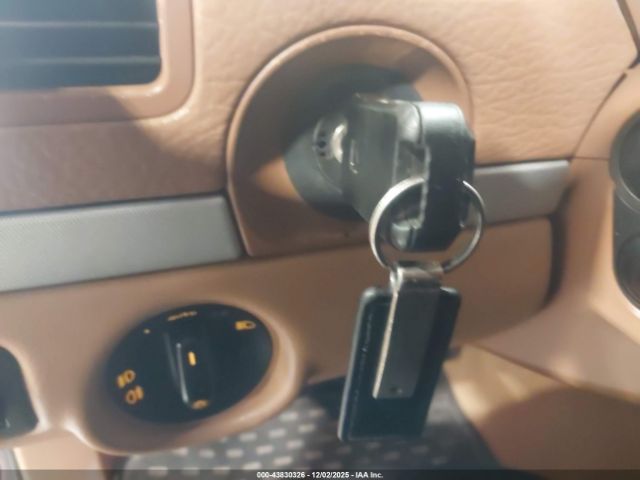 2005 PORSCHE CAYENNE WP1AA29P35LA23693 Photo 10