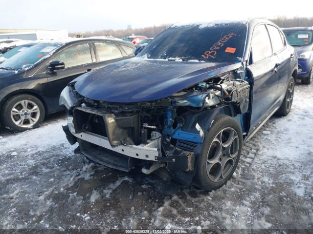 2018 ALFA ROMEO STELVIO ZASFAKPN3J7B62158 Photo 5