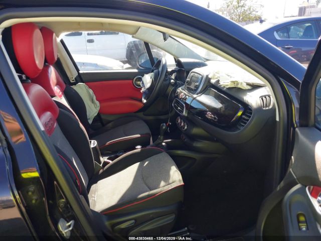 2016 FIAT 500X ZFBCFXBT1GP439191 Photo 4