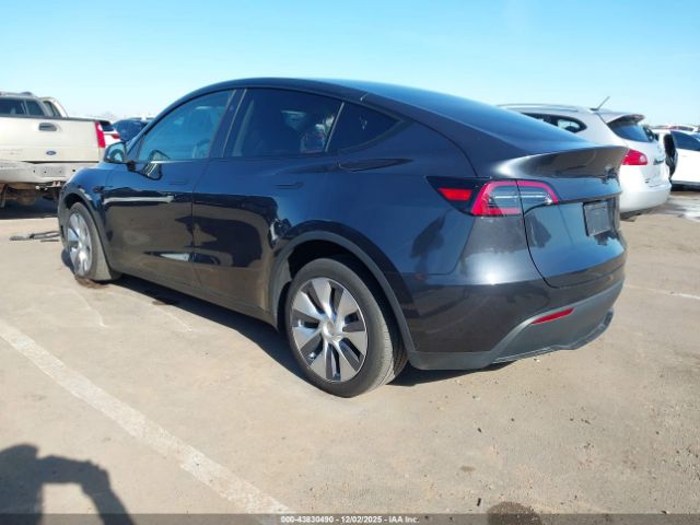 2024 TESLA MODEL Y 7SAYGDEE8RA226005 Photo 2