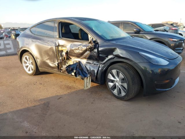 2024 TESLA MODEL Y 7SAYGDEE8RA226005 Photo 5