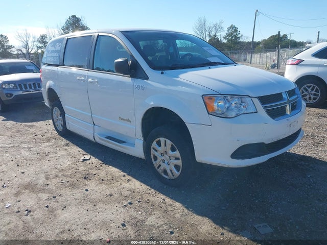 Dodge Grand Caravan 2018 2C7WDGBG7JR363648 Image 1