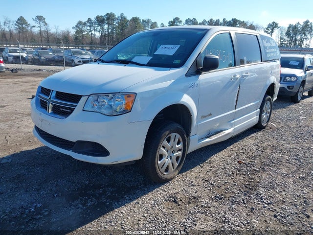 Dodge Grand Caravan 2018 2C7WDGBG7JR363648 Image 2