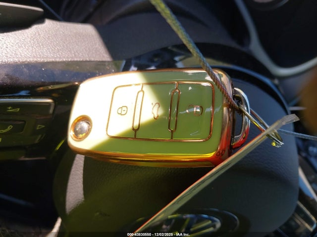 3VWVS7AT9EM626861 Volkswagen Beetle 2.0t R-line
