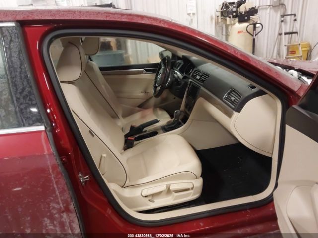 2018 VOLKSWAGEN PASSAT 1VWBA7A36JC052303 Photo 4