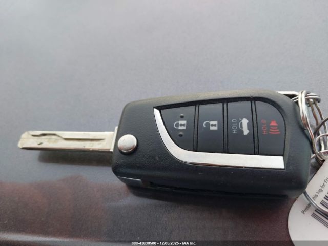 2021 TOYOTA CAMRY 4T1C11AK7MU410272 Photo 10